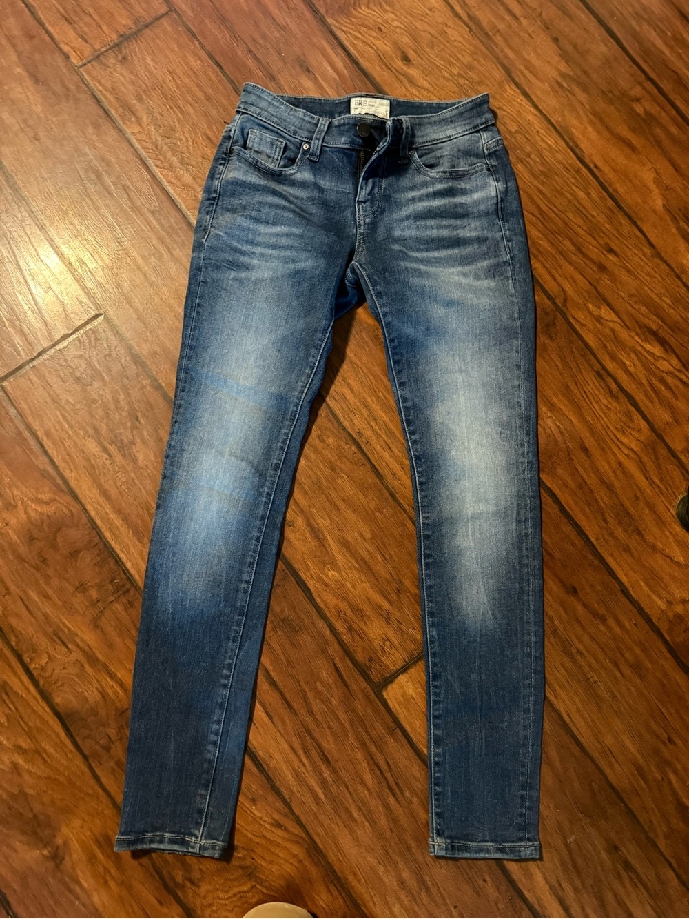 BKE Women's Skinny Jeans in Faded Blue Wash